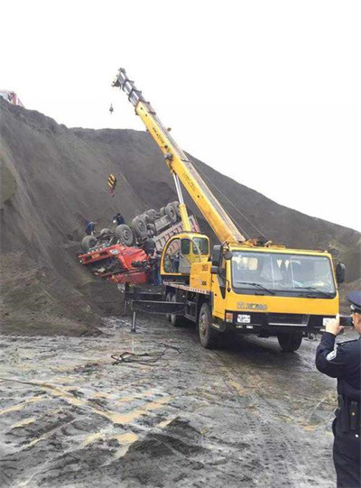 多伦上犹道路救援